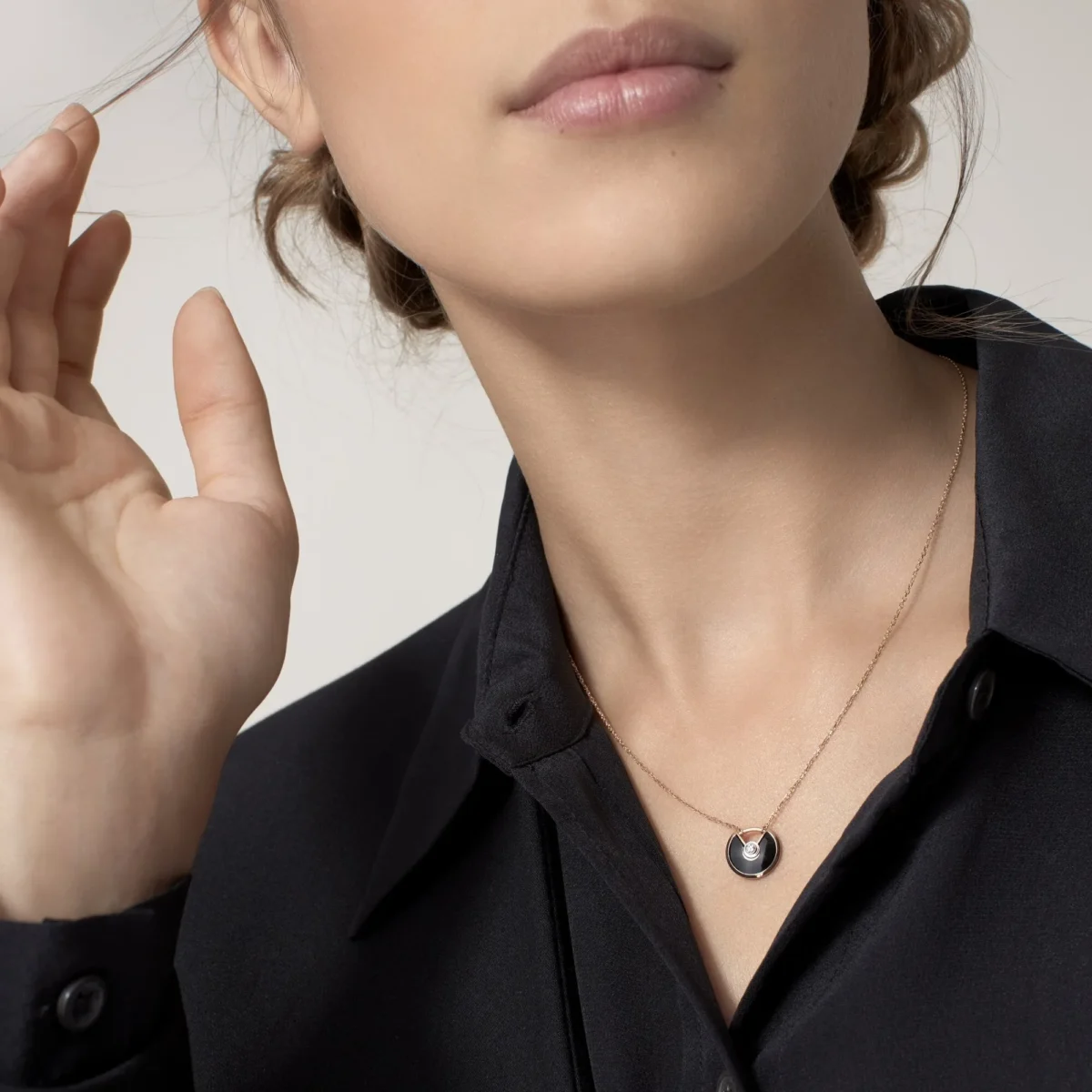 amulette onyx necklace v6vti