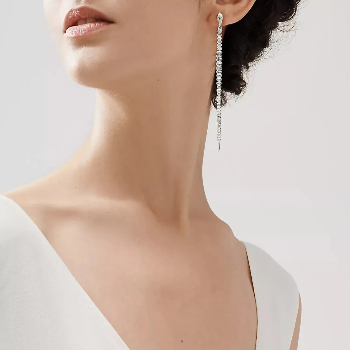 elsa peretti snake medium silver earrings kv8lz