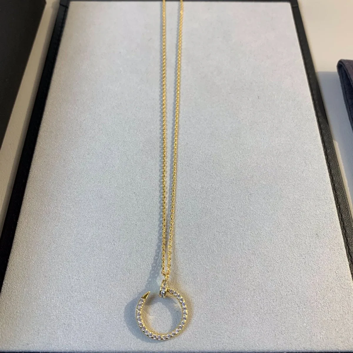 juste necklace gold diamonds cm4um