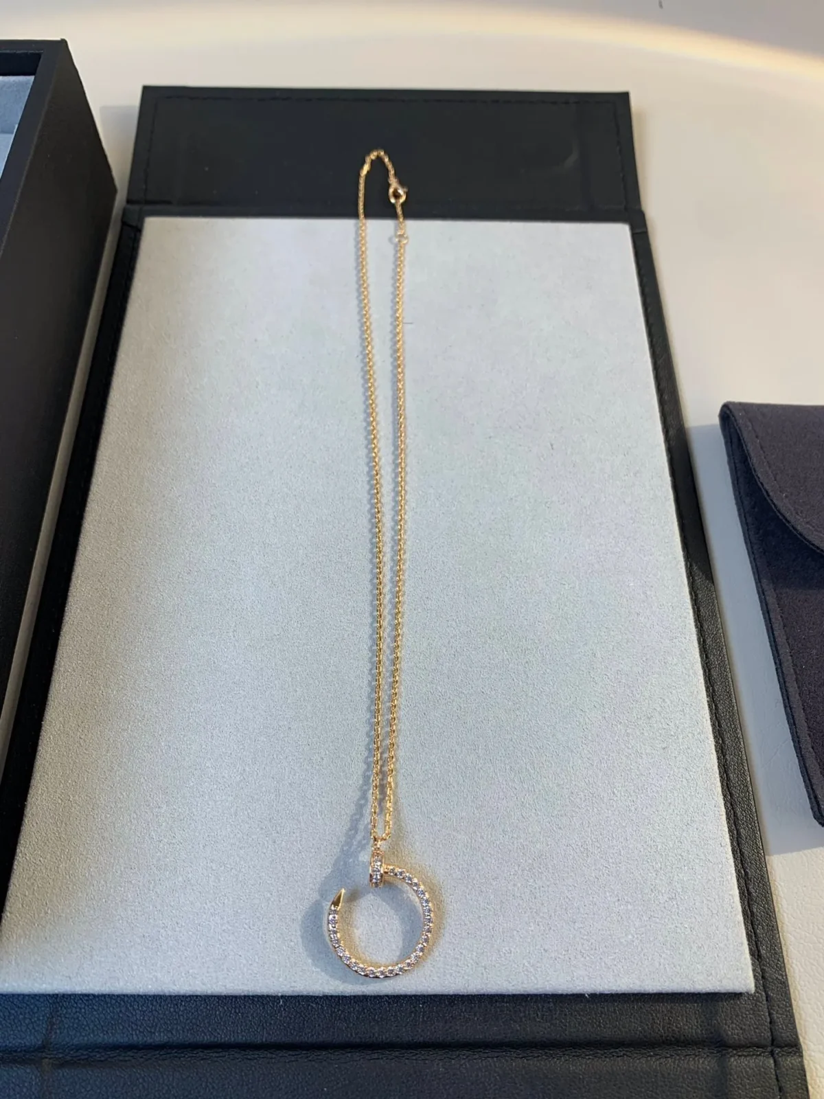 juste necklace rose gold diamonds