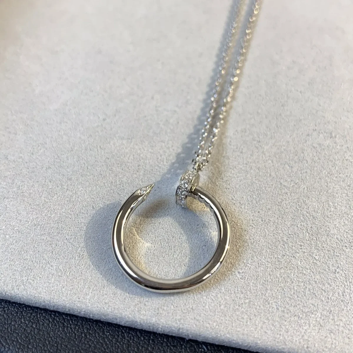 juste necklace silver qnuik
