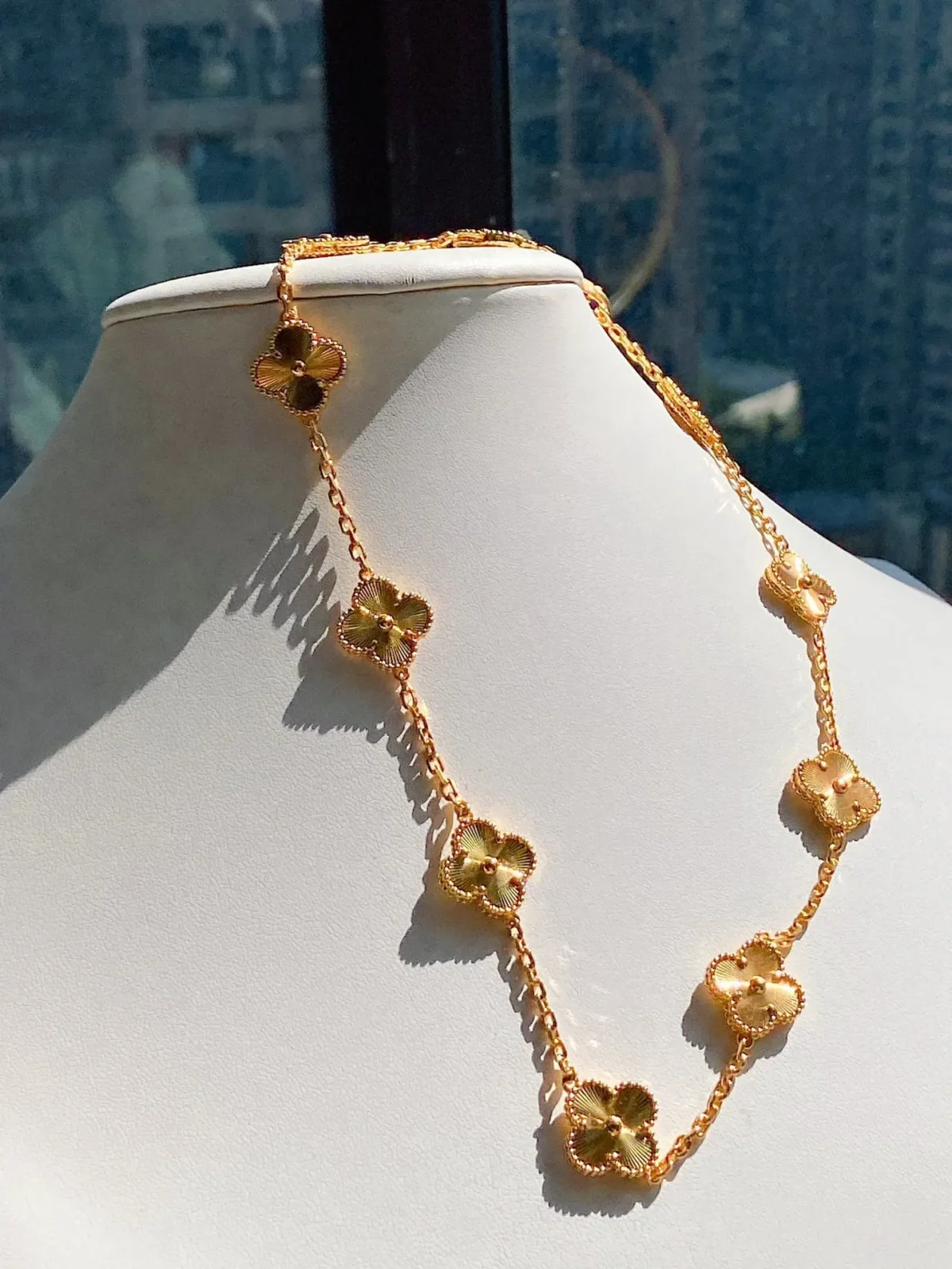 vintage alhambra 10 motifs necklace elv25