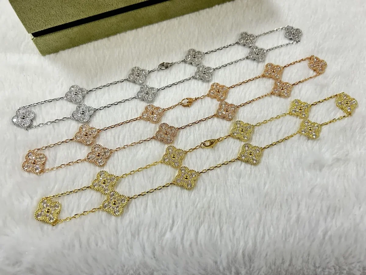 vintage alhambra diamonds 10 motifs necklace
