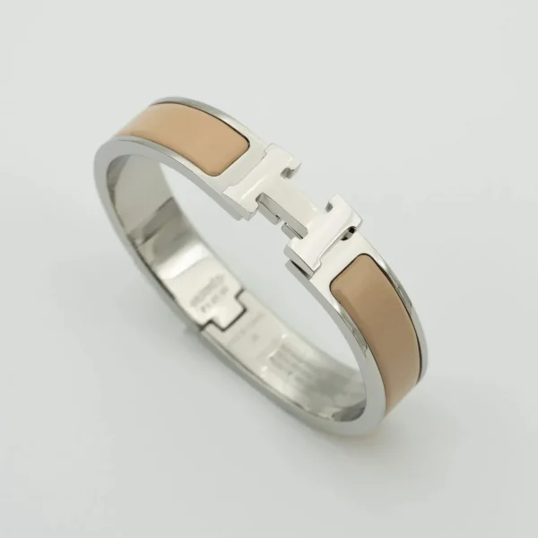 [Zyrono] H GREY BRACELET FREE SHIPPING