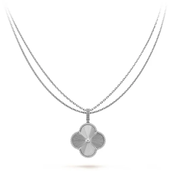 [Zyrono] CLOVER SILVER BIG CLOVER NECKLACE FREE SHIPPING
