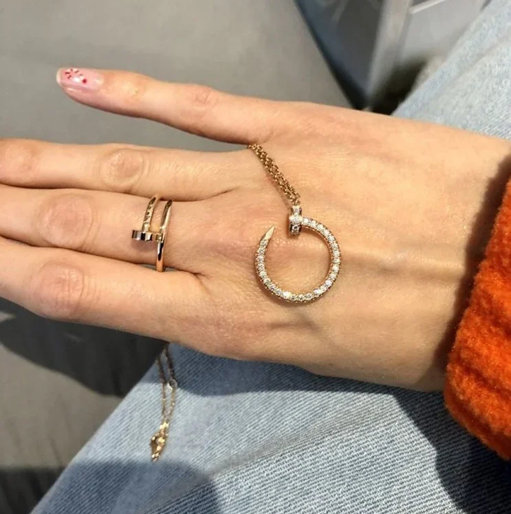 [ZYRONO] INFINITE GRACE IN PINK GOLD – ARTISTIC OPEN CIRCLE NECKLACE WITH CRYSTAL TOUCH photo review