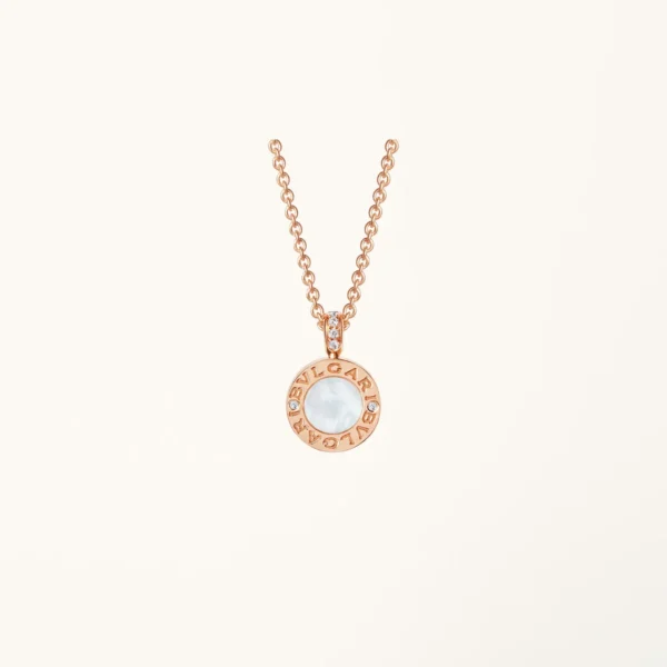 [ZYRONO] BVLGARI 18 KT ROSE GOLD CHAIN AND 18 KT ROSE GOLD PENDANT SET WITH MOTHER-OF-PEARL, ONYX AND PAVÉ DIAMONDS