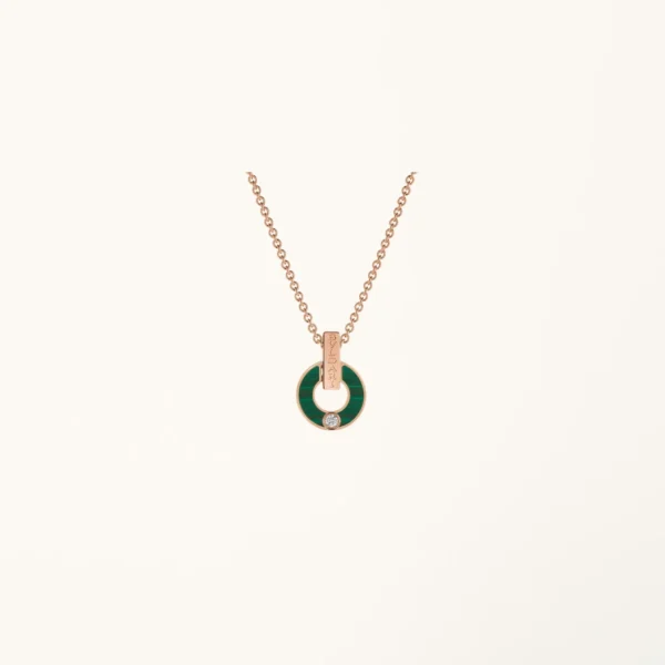 [ZYRONO] BVLGARI OPENWORK 18 KT ROSE GOLD NECKLACE SET WITH MALACHITE ELEMENTS AND A ROUND BRILLIANT-CUT DIAMOND
