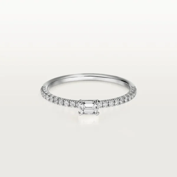 [ZYRONO] WHITE GOLD LIGHT OF DEVOTION – FINE BAND RING FEATURING A RECTANGULAR SPARK OF LOVE